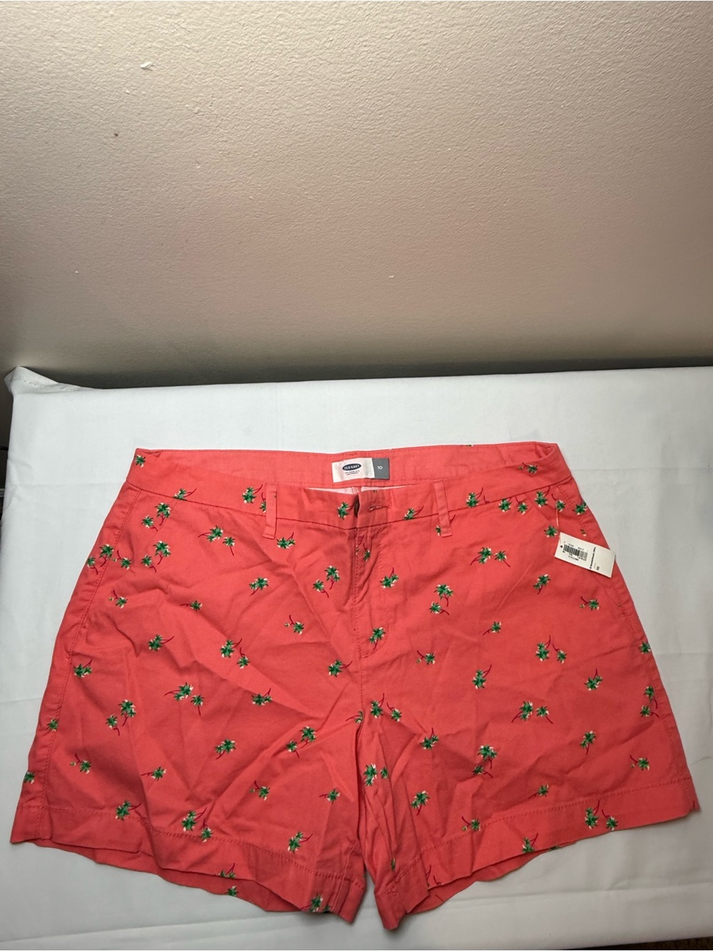 Old Navy Coral Pink Floral Embroidered Women’s Bermuda Shorts